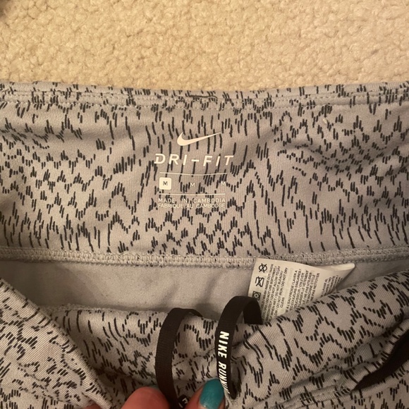 Workout pants and onsy - Picture 3 of 9